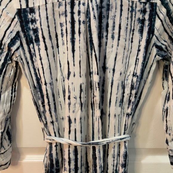 Lulus Chic Tie Dye Belted Blue White Boho Midi Dress Size Small - Picture 8 of 9